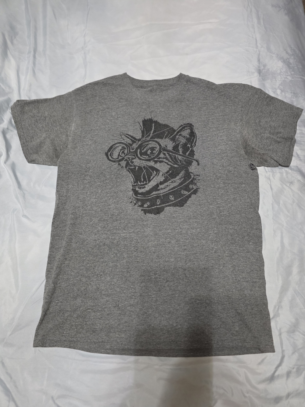Grey Cat Graphic Short Sleeve Tee